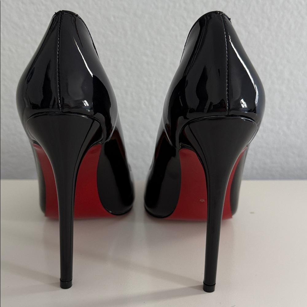 Kimeioo Glossy Black Heels - size 7.5 7 1/2 Red Bottom